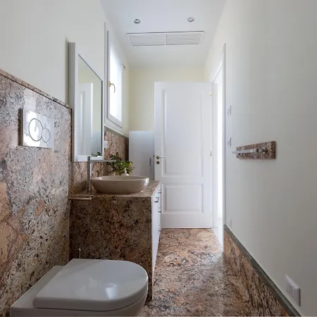 Vincenti By Barbarhouse Ruffano